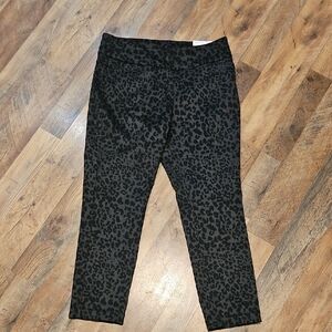 👖Westbound Black Petite Ankle Pants